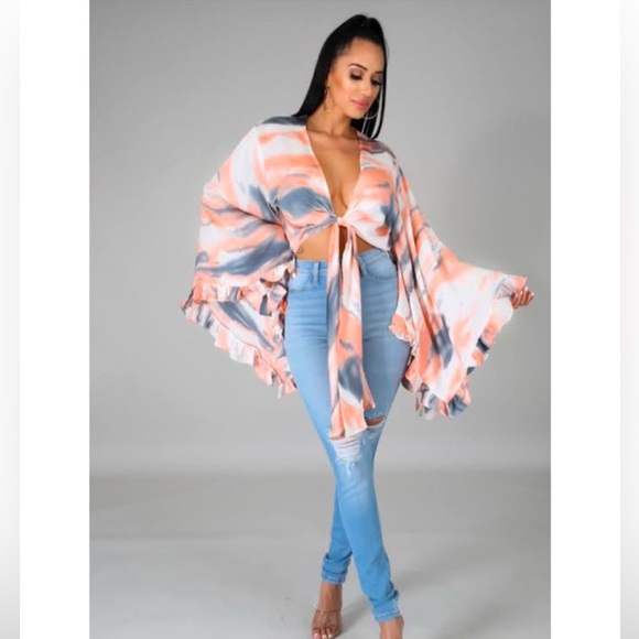 NWT Beautiful Flowing Arms Blouse Size Large - Picture 3 of 6